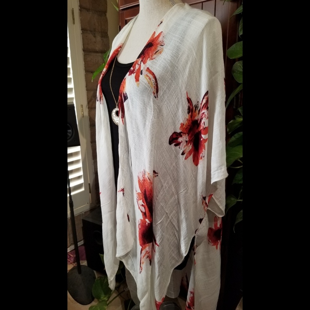 🆕️ Floral Print Kimono Cover Up - Picture 8 of 16